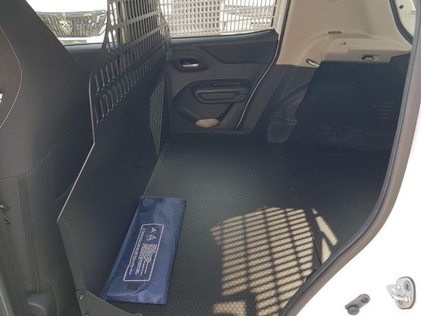 2026-Citroen-C3-12-Hola-Panel-Van image:12