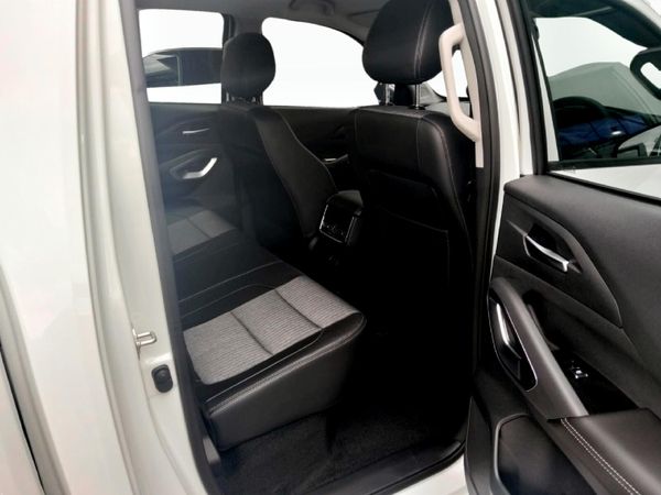2026-Peugeot-Landtrek-19D-Allure-Double-Cab-Auto image:6
