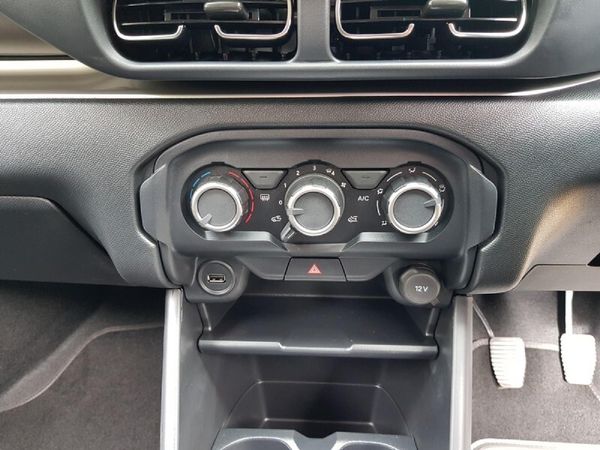 2026-Citroen-C3-12T-Max-Auto image:13