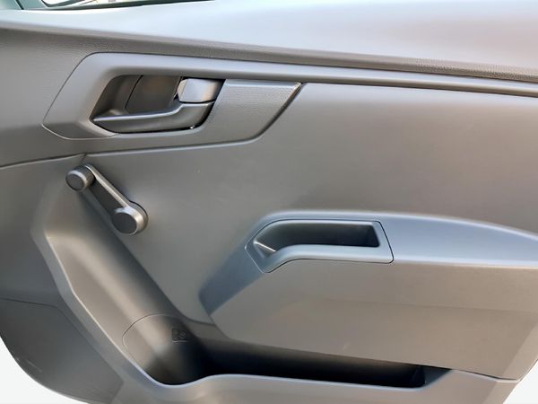2026-Isuzu-D-Max-19-DDI-LR-Single-Cab image:9