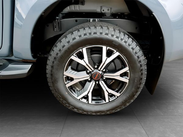 2026-Isuzu-D-Max-19-DDI-HR-X-Rider-Double-Cab image:5