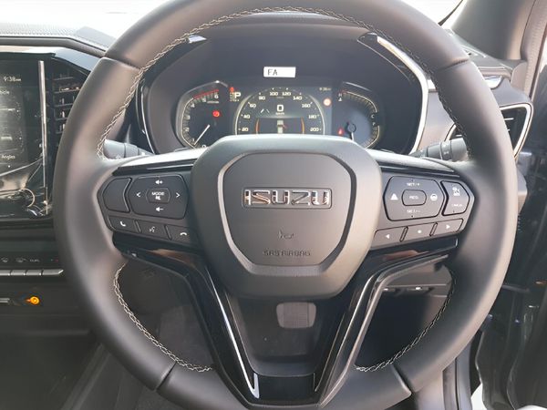 2026-Isuzu-D-Max-30-DDI-V-Cross-HR-Auto-Double-Cab image:14
