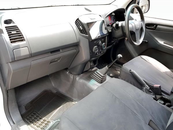 2025-Isuzu-D-Max-250C-Fleetside-Single-Cab image:9