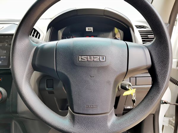 2024-Isuzu-D-Max-250C-Fleetside-Single-Cab image:12