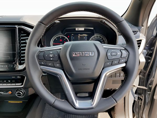 2026-Isuzu-D-Max-30-TD-AT35-4x4-Auto-Double-Cab image:13