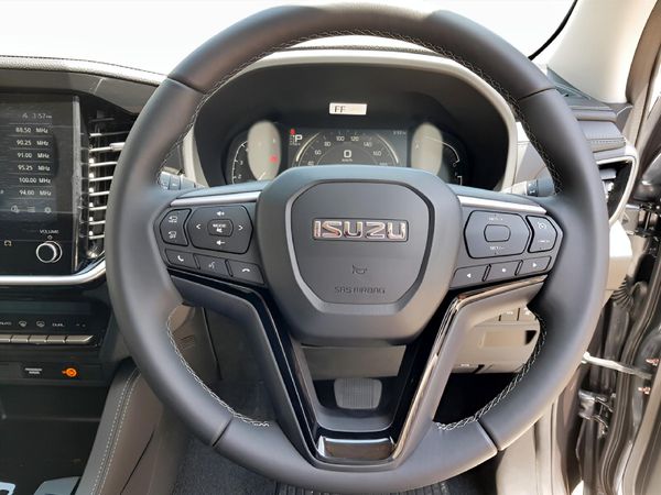 2026-Isuzu-Mu-x-30D-HR-LSE-Auto image:16