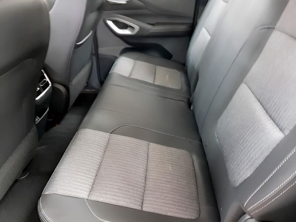 2026-Peugeot-Landtrek-19D-Allure-Double-Cab-Auto image:11