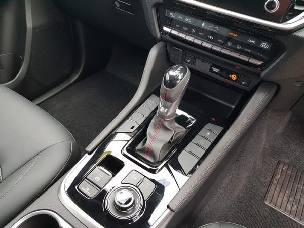 2026-Isuzu-Mu-x-30D-Onyx-XT-4x4-Auto image:9