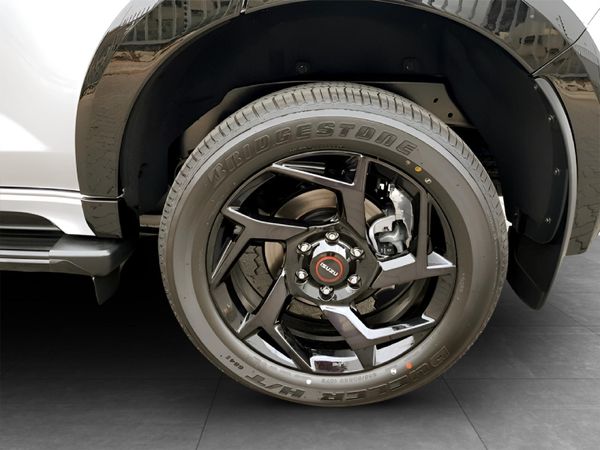 2026-Isuzu-Mu-x-30D-Onyx-XT-4x4-Auto image:5