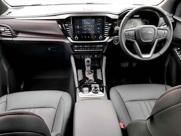 2026-Isuzu-Mu-x-30D-Onyx-XT-4x4-Auto image:6