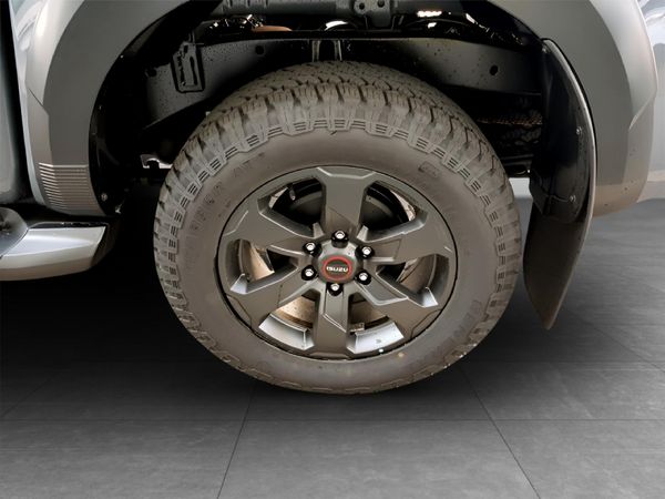 2026-Isuzu-D-Max-30-DDI-V-Cross-4x4-Auto-Double-Cab image:5