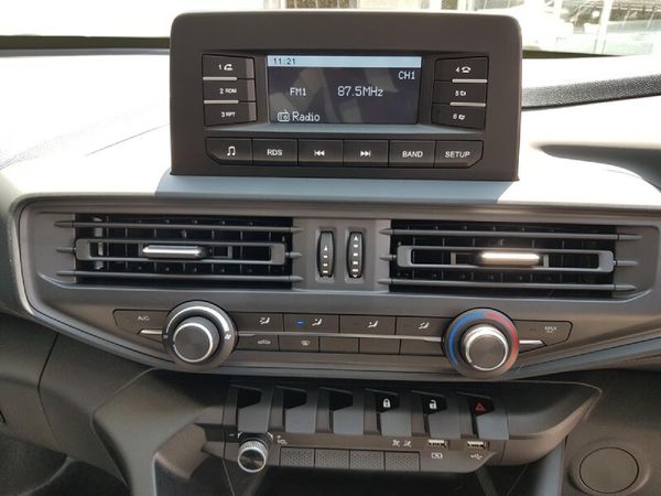 2026-Peugeot-Landtrek-19D-Professional-Single-Cab image:13