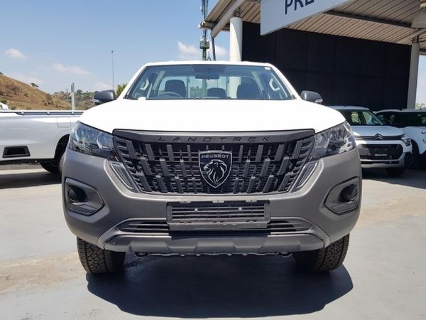 2026-Peugeot-Landtrek-19D-Professional-Single-Cab image:3