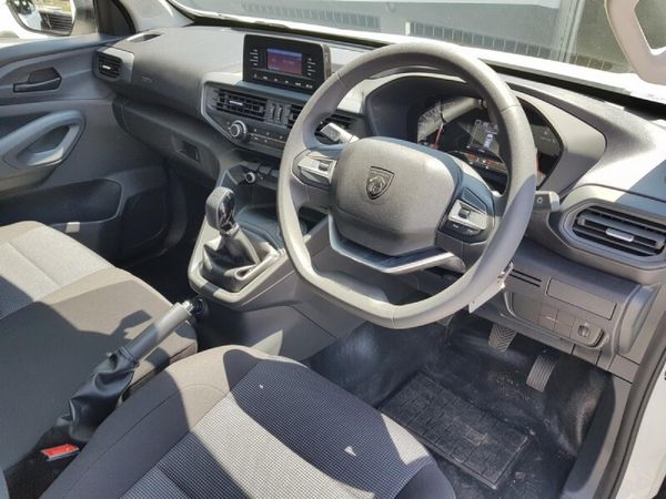 2026-Peugeot-Landtrek-19D-Professional-Single-Cab image:5