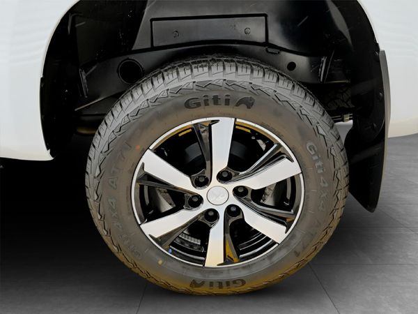2026-Peugeot-Landtrek-19D-4Action-4x4-Double-Cab-Auto image:5