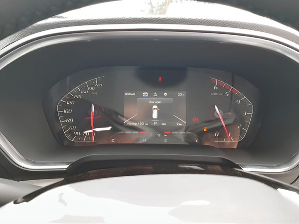 2026-Peugeot-Landtrek-19D-4Action-4x4-Double-Cab-Auto image:8