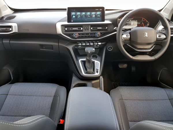 2026-Peugeot-Landtrek-19D-Allure-Double-Cab-Auto image:6