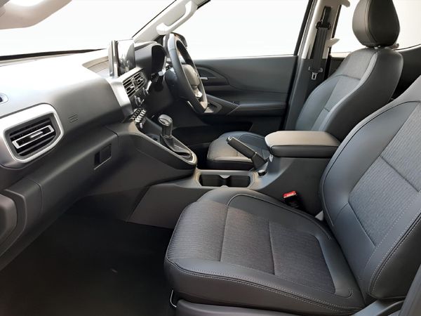 2026-Peugeot-Landtrek-19D-Allure-Double-Cab-Auto image:7