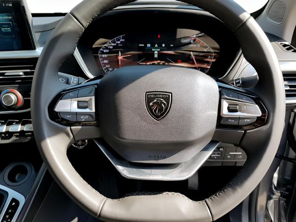 2026-Peugeot-Landtrek-19D-Allure-Double-Cab-Auto image:13