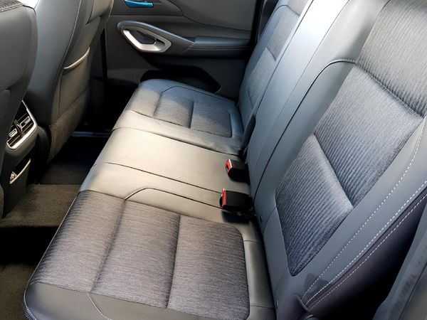 2026-Peugeot-Landtrek-19D-Allure-Double-Cab-Auto image:10