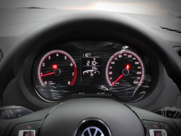 2026-Volkswagen-Polo-Vivo-14 image:1