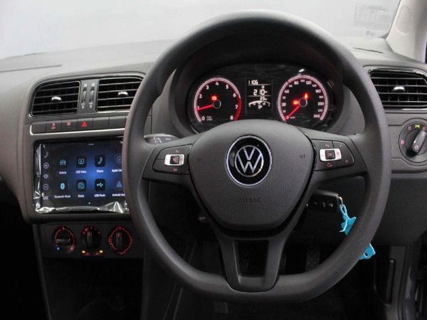 2026-Volkswagen-Polo-Vivo-14 image:3