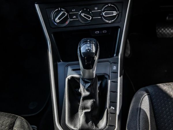 2023-Volkswagen-Polo-10-TSI-Life-Auto-DSG image:11