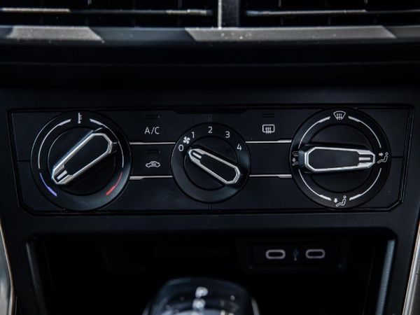 2023-Volkswagen-Polo-10-TSI-Life-Auto-DSG image:12