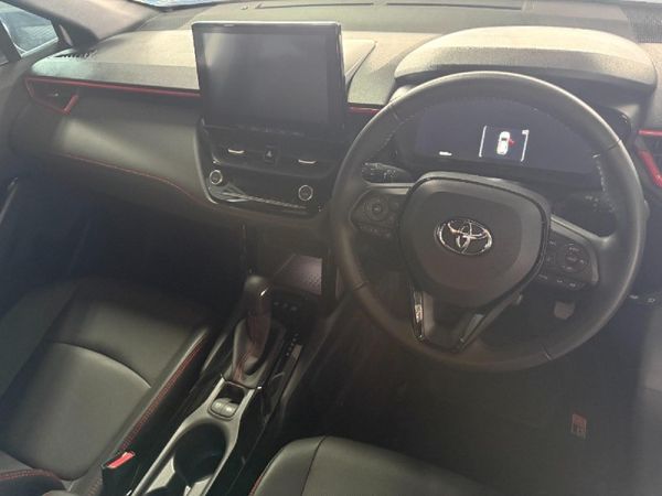 2026-Toyota-Corolla-Cross-18-GR-S-Hybrid image:9