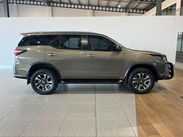 2023-Toyota-Fortuner-24-GD-6-Raised-Body-Auto image:17