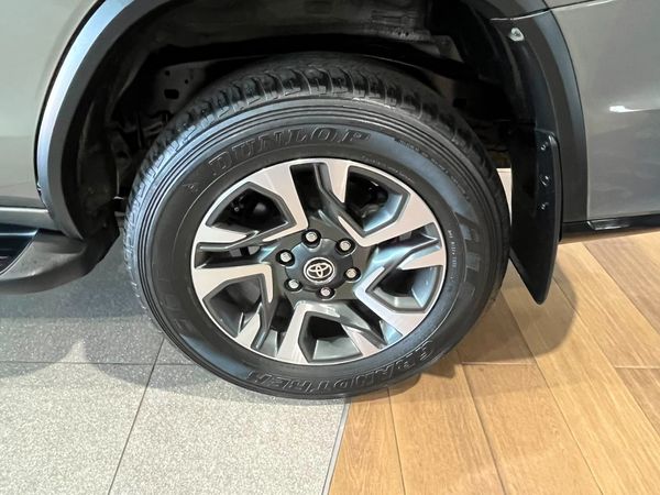 2023-Toyota-Fortuner-24-GD-6-Raised-Body-Auto image:19
