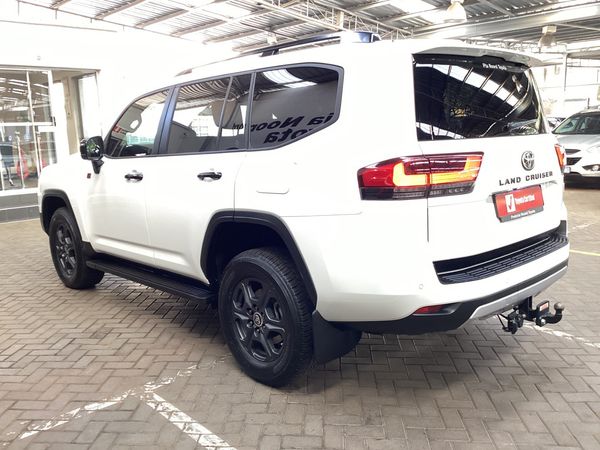 2024-Toyota-Land-Cruiser-300-V6-33-D-GR-S image:23