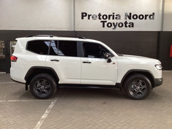 2024-Toyota-Land-Cruiser-300-V6-33-D-GR-S image:2