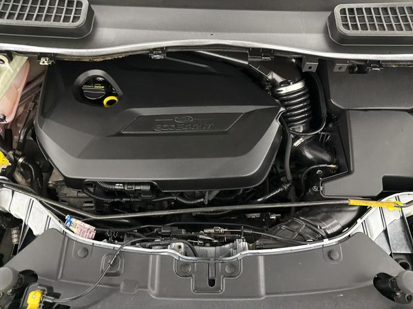 2014-Ford-Kuga-16-EcoBoost-Ambiente image:11