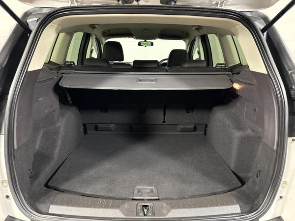 2014-Ford-Kuga-16-EcoBoost-Ambiente image:12
