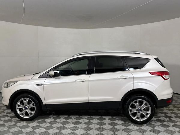 2014-Ford-Kuga-16-EcoBoost-Ambiente image:17
