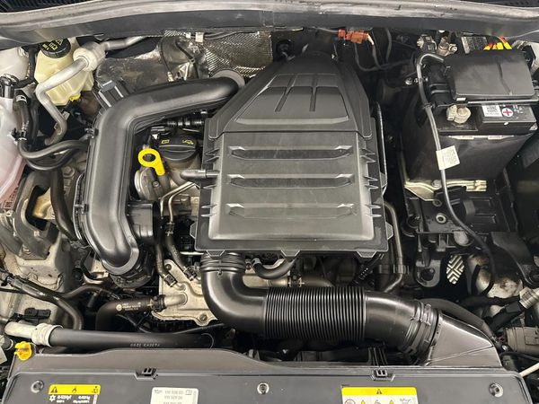 2021-Volkswagen-T-Cross-10-TSI-Comfortline image:10