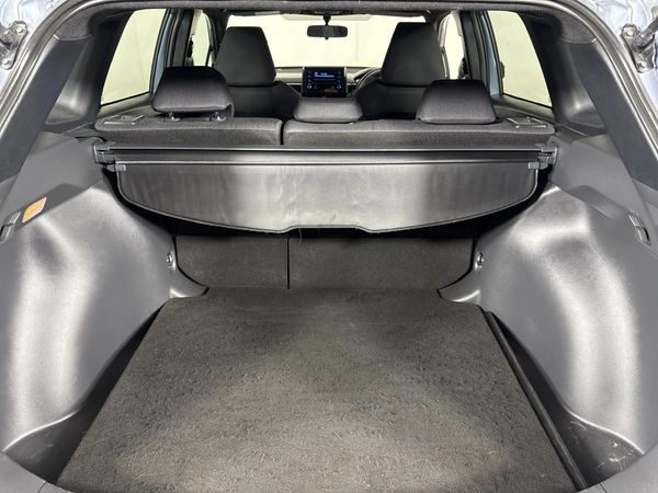 2022-Toyota-Corolla-Cross-18-XI image:13