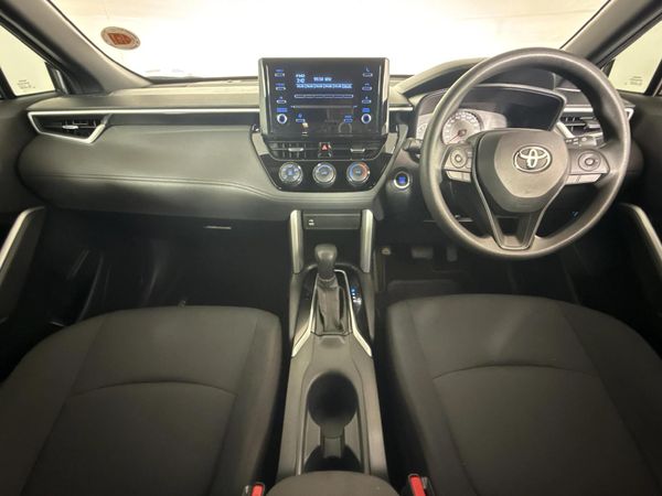 2022-Toyota-Corolla-Cross-18-XI image:1