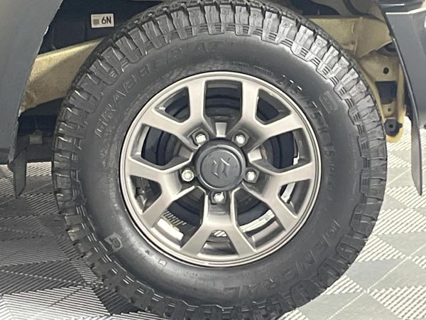 2022-Suzuki-Jimny-15-GLX-Auto image:4