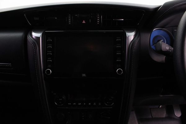 2023-Toyota-Fortuner-28-GD-6-4x4-VX-Auto image:3