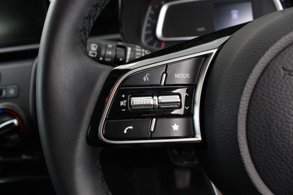 2023-Kia-Sonet-15-EX image:4