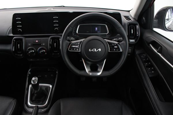 2023-Kia-Sonet-15-EX image:5