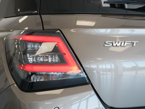 2025-Suzuki-Swift-12-GLX image:9