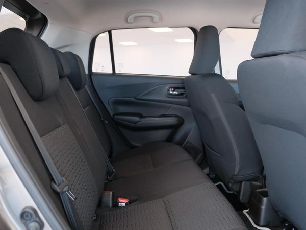2025-Suzuki-Swift-12-GLX image:22