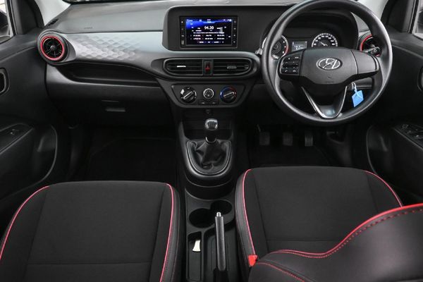 2023-Hyundai-Grand-i10-10-Motion image:11