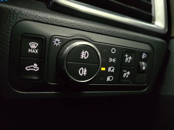2025-Volkswagen-Amarok-30-TDI-V6-184kW-4Motion-Style-Auto-Double-Cab image:14