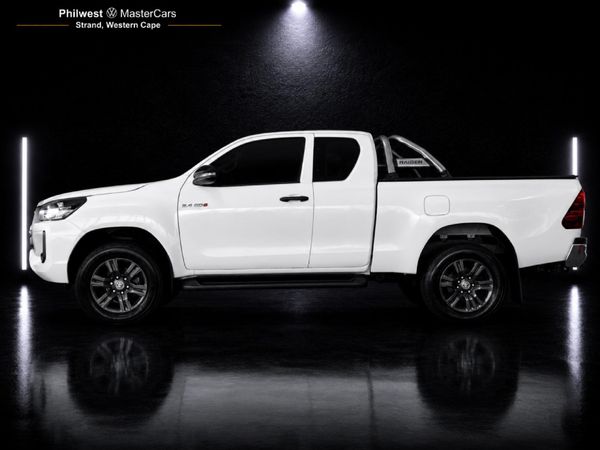 2024-Toyota-Hilux-24-GD-6-Raised-Body-Raider-Extended-Cab image:1