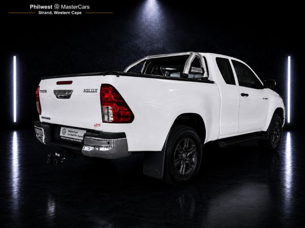 2024-Toyota-Hilux-24-GD-6-Raised-Body-Raider-Extended-Cab image:4
