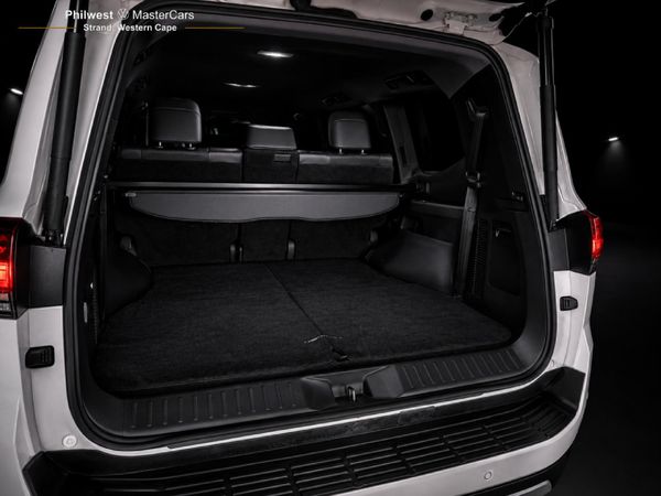 2023-Toyota-Land-Cruiser-300-V6-33-D-GR-S image:24